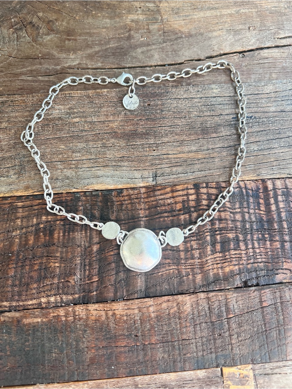 Silver Disc Accent Necklace - Volar or Volair